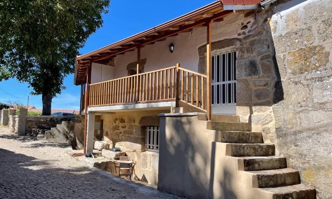 Montalegre House | Charming 3 Bedroom House in Tourém, Portugal