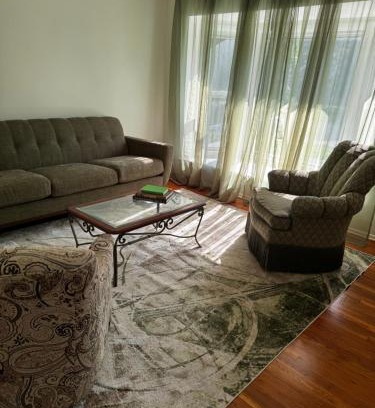 Ann Arbor House | Charming 3-bedroom house