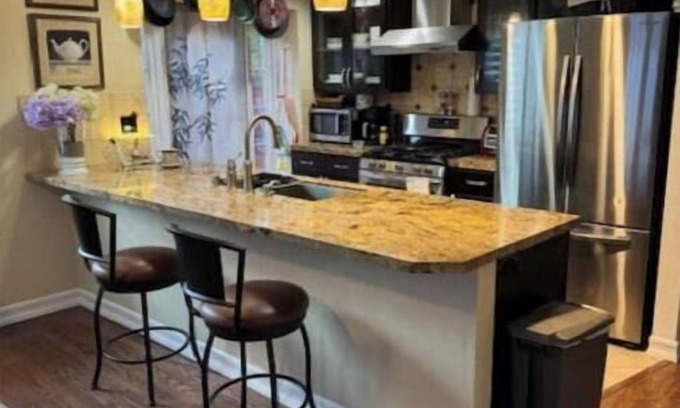 Vallejo House | Charming 3-bedroom house with WiFi, fitness room in lovely Vallejo