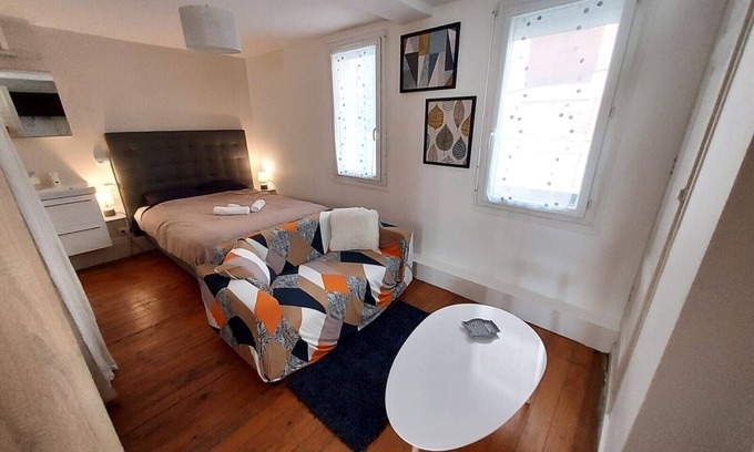 Agen House | ★ Charming 3 bedroom house ★ Near train station ★ Wifi ★