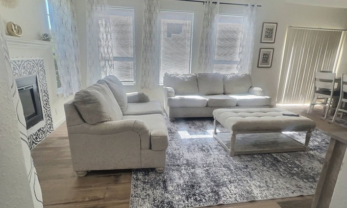 DeSoto House | Charming 3-bedroom house in awesome DeSoto, TX.