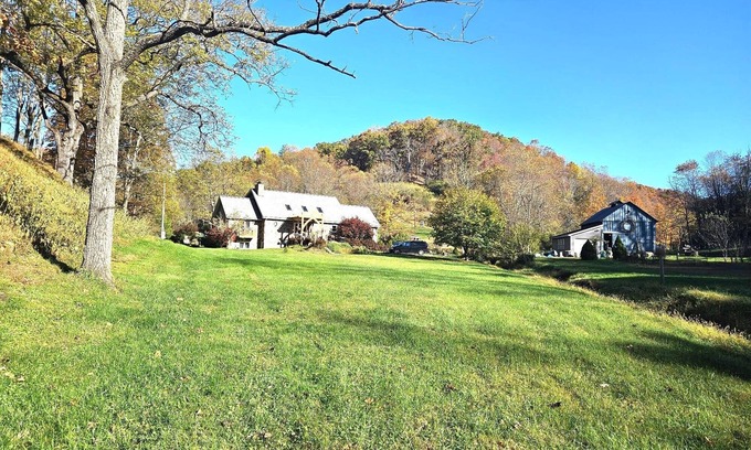 Industrial House | Charming 3-bedroom house on working farm in Salem, West Virginia,
