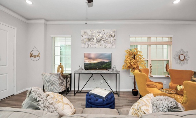 Atascocita Apartment | Charming 3-bedroom just 20 miles from Downtown Houston