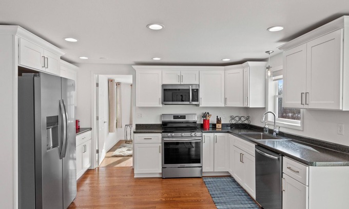 Amherst House | Charming 3-bedroom newly renovated house located in the Village of Amherst