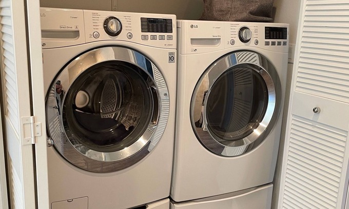 South Oceanside House | Charming 3-bedroom townhome with AC, WiFi close to beach