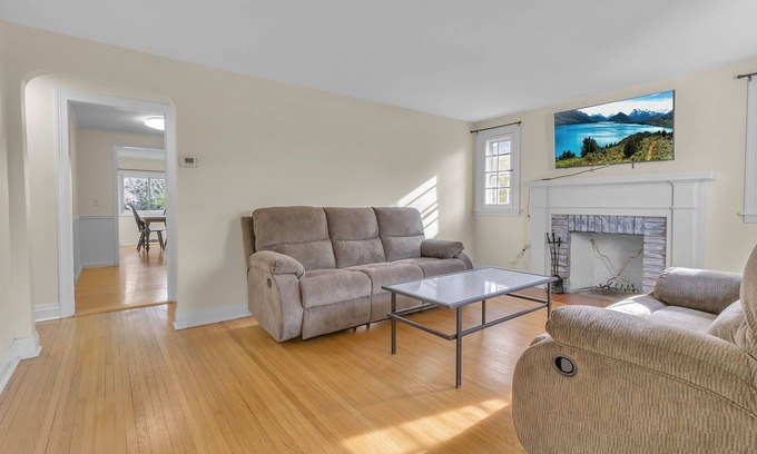 Bowmansville House | Charming 3-bedroom house with AC and WiFi in tranquil Bowmansville