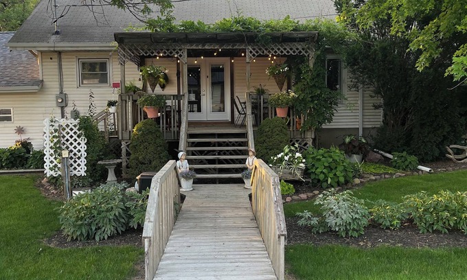 Decatur City House | Charming 3-bedroom house in Decatur City, Minutes from Little River Lake.