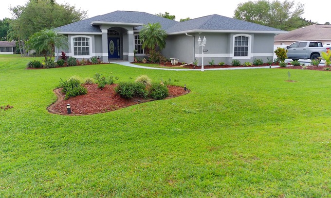 Sylvan Shores House | Charming 3-bedroom house with AC, WiFi in delightful Lake Placid