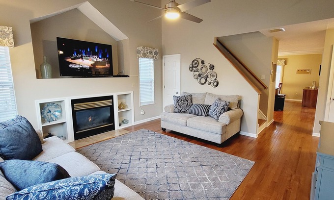 Martinsburg House | Charming 3-bedroom house in a tranquil neighborhood with a fenced yard.