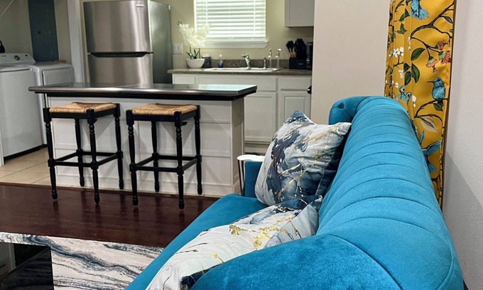 Saint Roch Condo | Charming 3-bedroom in wonderful New Orleans 10 mins to French Quarters