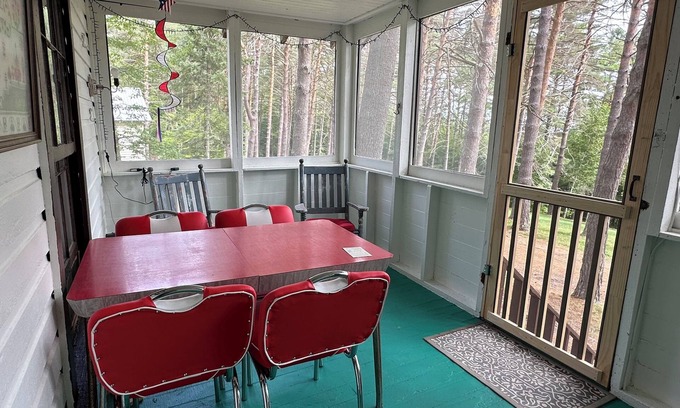 Schroon Lake Cottage | Charming 3-bedroom cottage with AC and WiFi in Schroon Lake. Dog friendly.