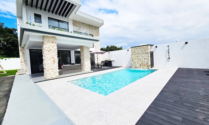La Fortuna Villa | Charming 3-bedroom villa with WiFi, A/C in welcoming La Fortuna