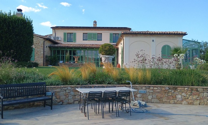 Civitella Casanova Villa | Charming 3-bedroom villa in Abruzzo with WiFi and AC