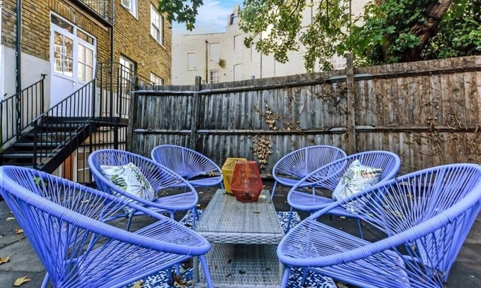 Canonbury Apartment | Charming 3-BR Flat with Ensuite Master and Balcony