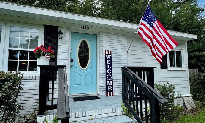 Mossy Oaks House | Charming 3-BR house in delightful Beaufort near Parris Island USMC, Port Royal