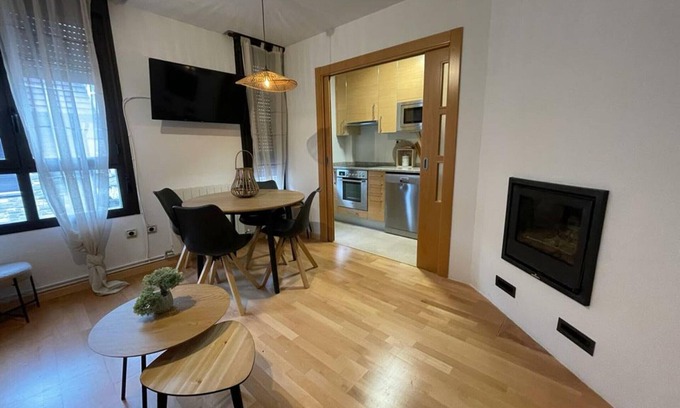 Villanua House | Charming 3-Floor Townhouse with Fireplace, Near Ski Resorts in Villanúa