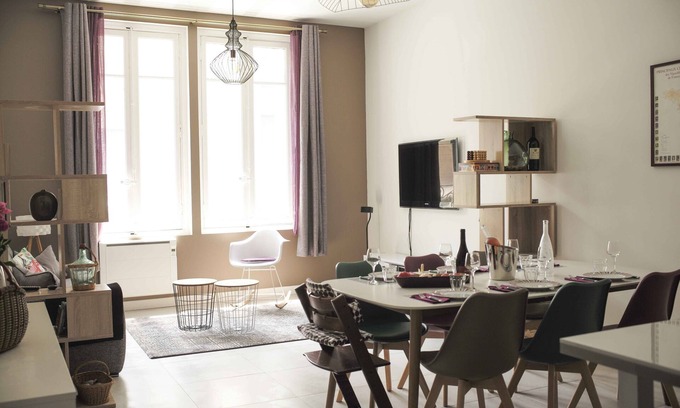 Convention Apartment | Charming 3-room apartment in the center
