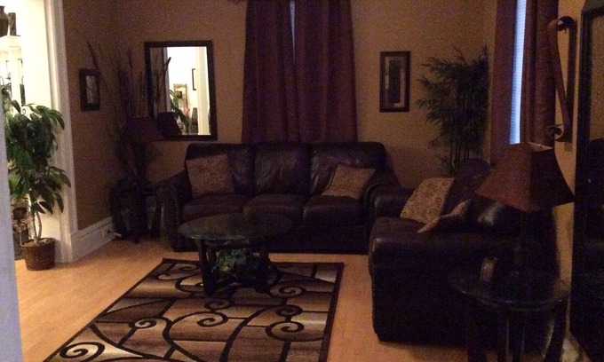 Logan Heights House | Charming 3Bedrooms 3BathsHouse & Pool, Mins Away From ZoO,, Gaslamp