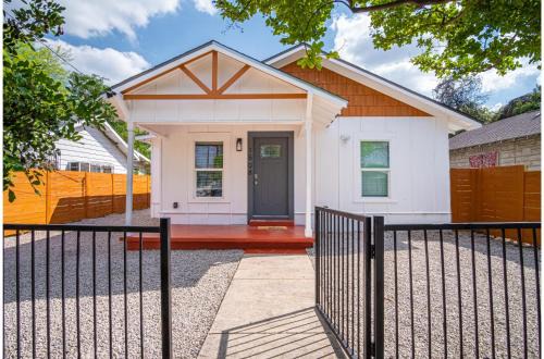Eastside Promise Neighborhood House | Charming 3BR1BA Close to Vibrant Downtown