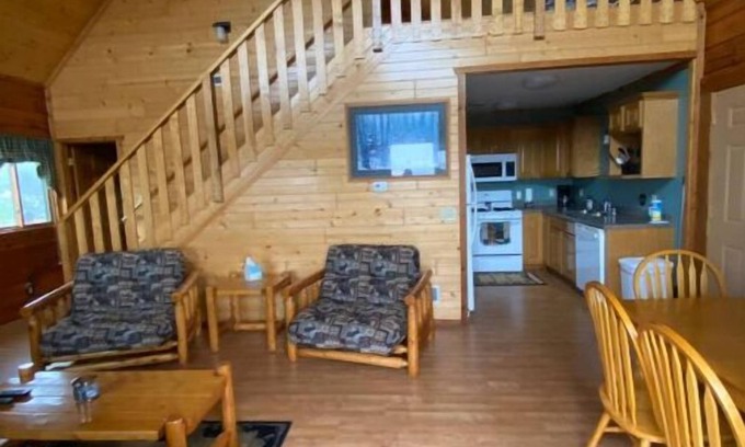 Warrens Cabin | Charming 4 Bd/3.5 bath Cabin Upper and Lower Level-separate units one building