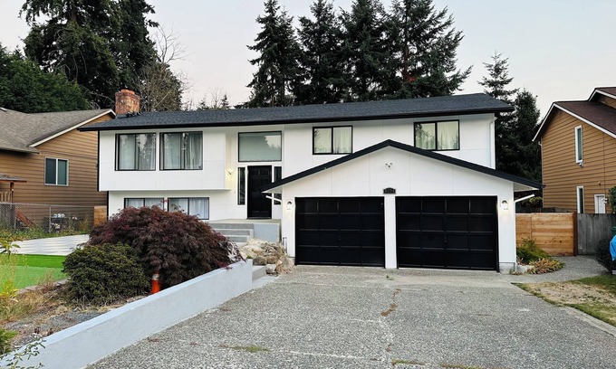 Mountlake Terrace House | Charming 4-bedroom house in Mountlake Terrace