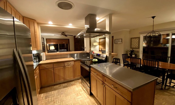 Table Mesa House | Charming 4-Bed, 3-Bath Home in Desirable Table Mesa Neighborhood