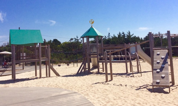 Ocean Beach House | Charming 4 bedroom Beach House on Fire Island