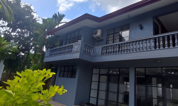 Kaduwela House | Charming 4-bedroom bungalow with plunge pool