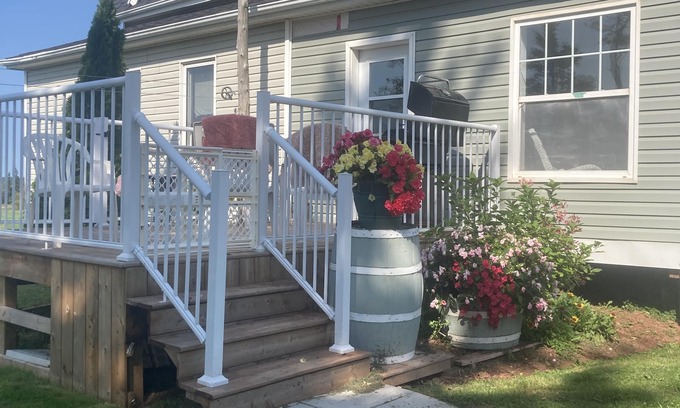 Lot 16 House | Charming 4 Bedroom Country House - 10 km from Summerside -