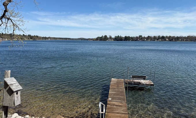 Wautoma Cottage | Charming 4-bedroom cottage in Wonderful Wautoma with WiFi, AC and lake frontage