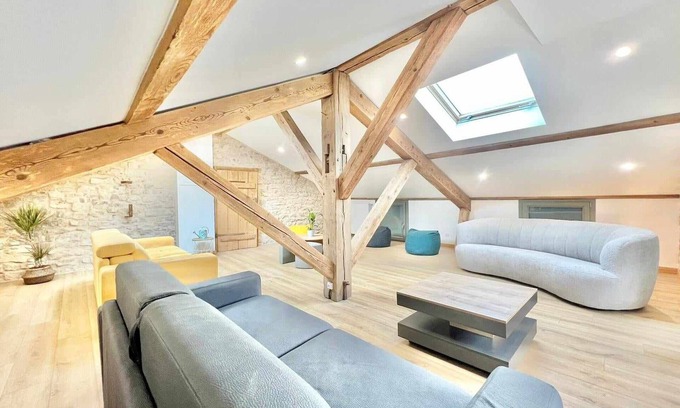 Haroue Cottage | Charming 4-Bedroom Cottage with Modern Comfort