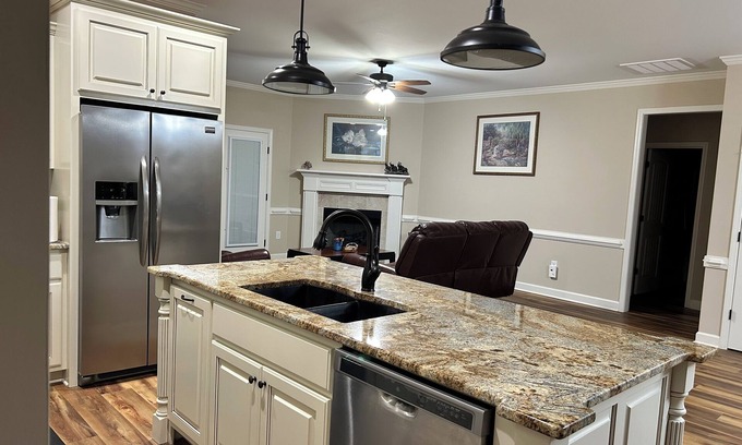 Johnston County House | Charming 4-bedroom farm house retreat where luxury meets nature in Smithfield.