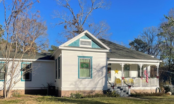 Magnolia Other | Charming 4-bedroom farmhouse in Magnolia nestled on 2 acres. Miniature horses!