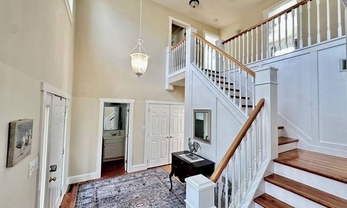 Elkton Other | Charming 4-bedroom Farmhouse with Large In-Ground Swimming Pool and River View