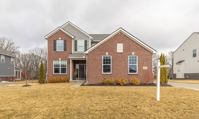 Haisley House | Charming 4-bedroom house in lovely Ann Arbor. Minutes away from downtown!