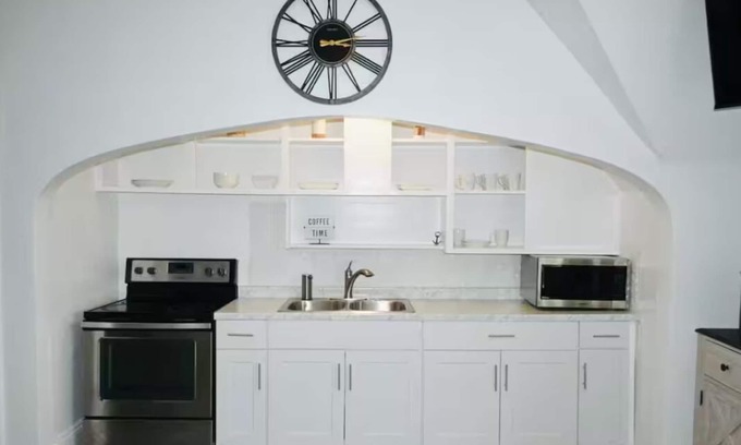 Danielson House | Charming 4-bedroom house with WiFi and AC in wonderful Killingly
