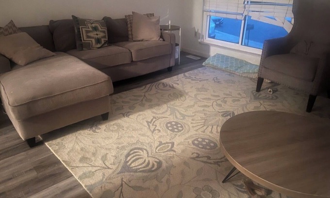 Lafayette House | Charming 4-bedroom house in Lafayette with AC two rooms available