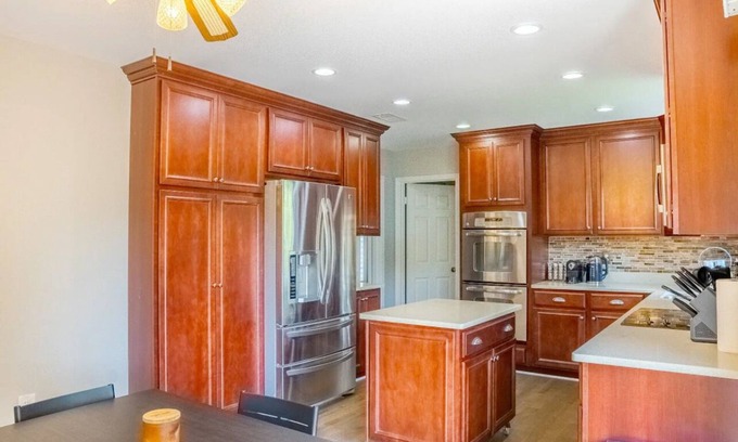 Fairfax House | Charming 4-bedroom house with WiFi and AC in Fairfax