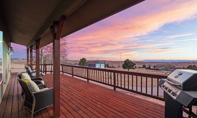 Peyton House | Charming 4-bedroom house with fantastic mountain views in peaceful Peyton, CO.