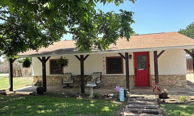 Castroville House | Charming 4-bedroom house with AC, WiFi in enchanting Castroville