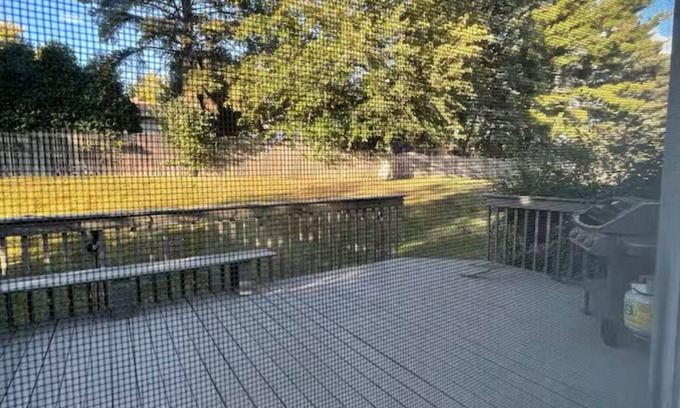 Lake Zurich House | Charming 4-bedroom house in Lake Zurich w/indoor fireplace and private backyard