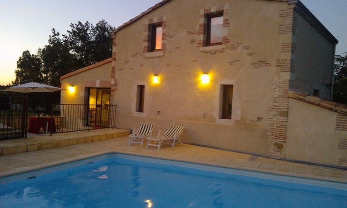 Roumens House | CHARMING 4* detached HOUSE PRIVATE HEATED SALT SWIMMING POOL