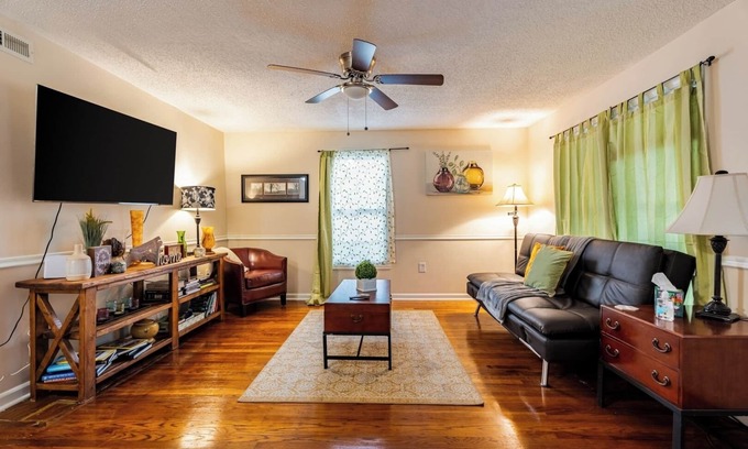 Cary House | Charming 4BR Cape Cod Near Downtown Cary and Parks