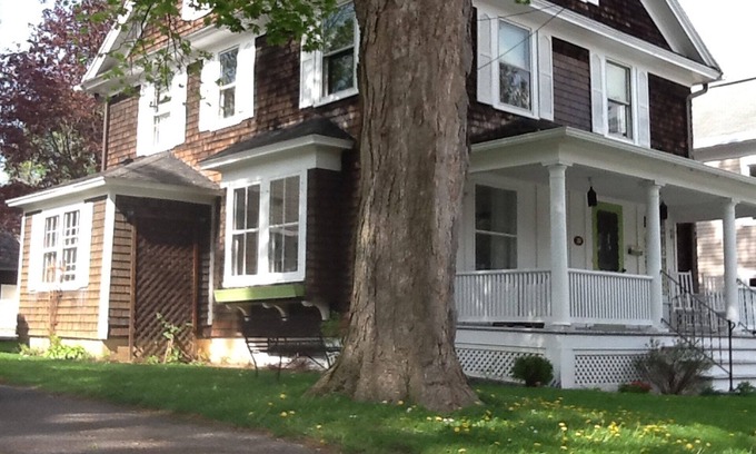 Cazenovia House | Charming 5 Bedroom, 2 Bath House in the Village, 2 Blocks from the lake.