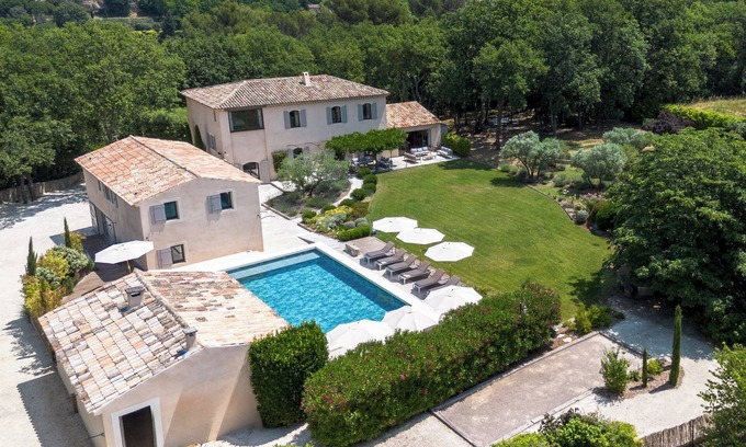 Menerbes Other | Charming 9 bedroom Bastide in Ménerbes fitness picckle ball, spa, swimming pool