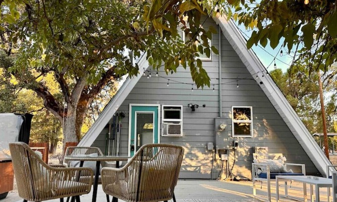 Mariposa Cabin | Charming A-frame/spa by Casa Oso