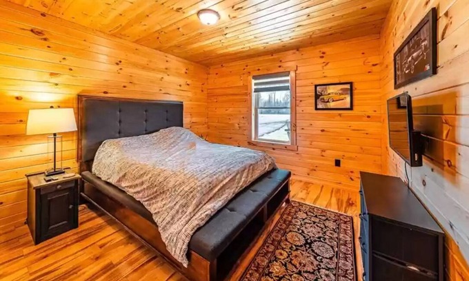 Whippleville Cottage | Charming All Wood InteriorAdirondak Cottage