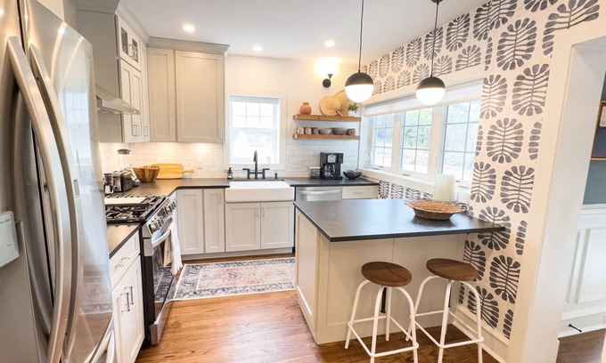 Wilmington House | Charming and Beautiful Historic 4 Bedroom