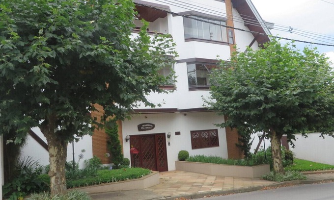 Jardim Andira Apartment | Charming and cozy apartment in Campos do Jordão