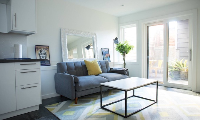 Inner Richmond Apartment | Charming and Modern Richmond Charmer